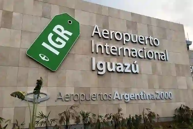 Fachada del Aeropuerto Internacional de Iguazú