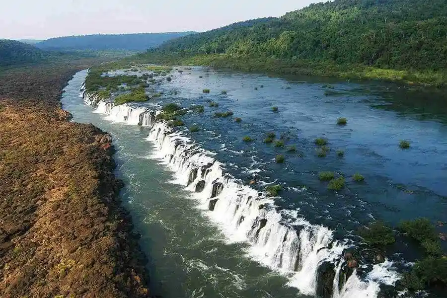 Vista aérea de los Saltos del Moconá en Misiones